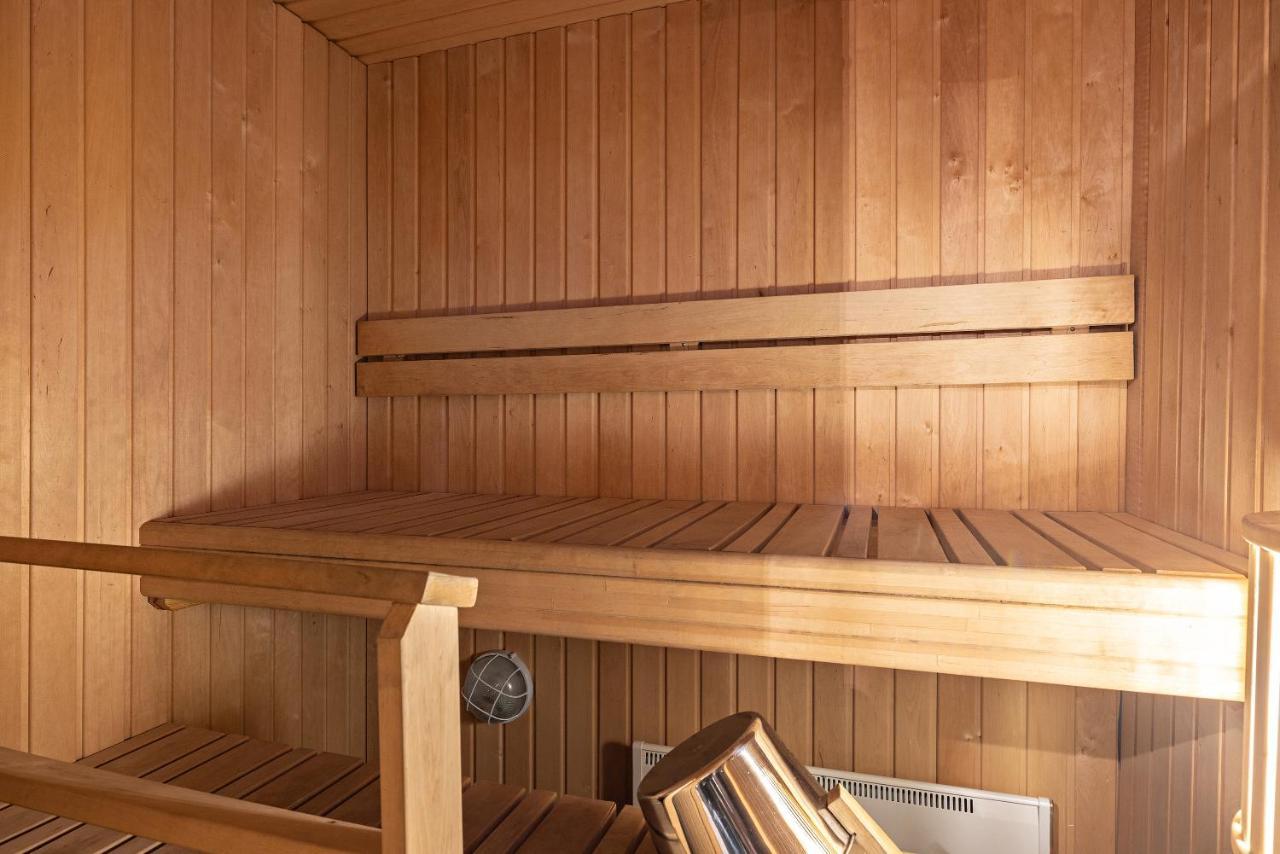 Arctic River Resort Ivalo Bagian luar foto