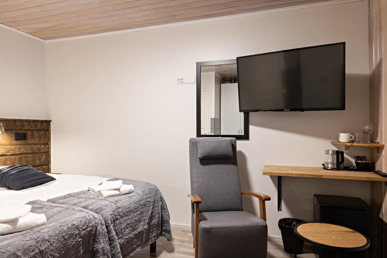 Arctic River Resort Ivalo Bagian luar foto