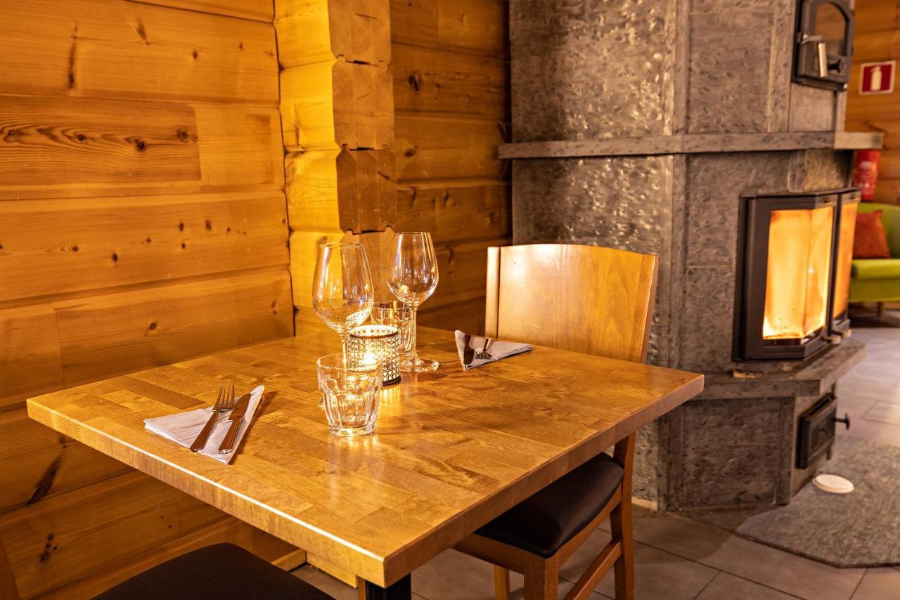 Arctic River Resort Ivalo Bagian luar foto