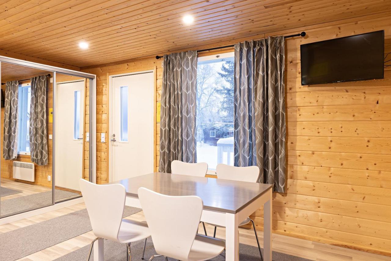 Arctic River Resort Ivalo Bagian luar foto