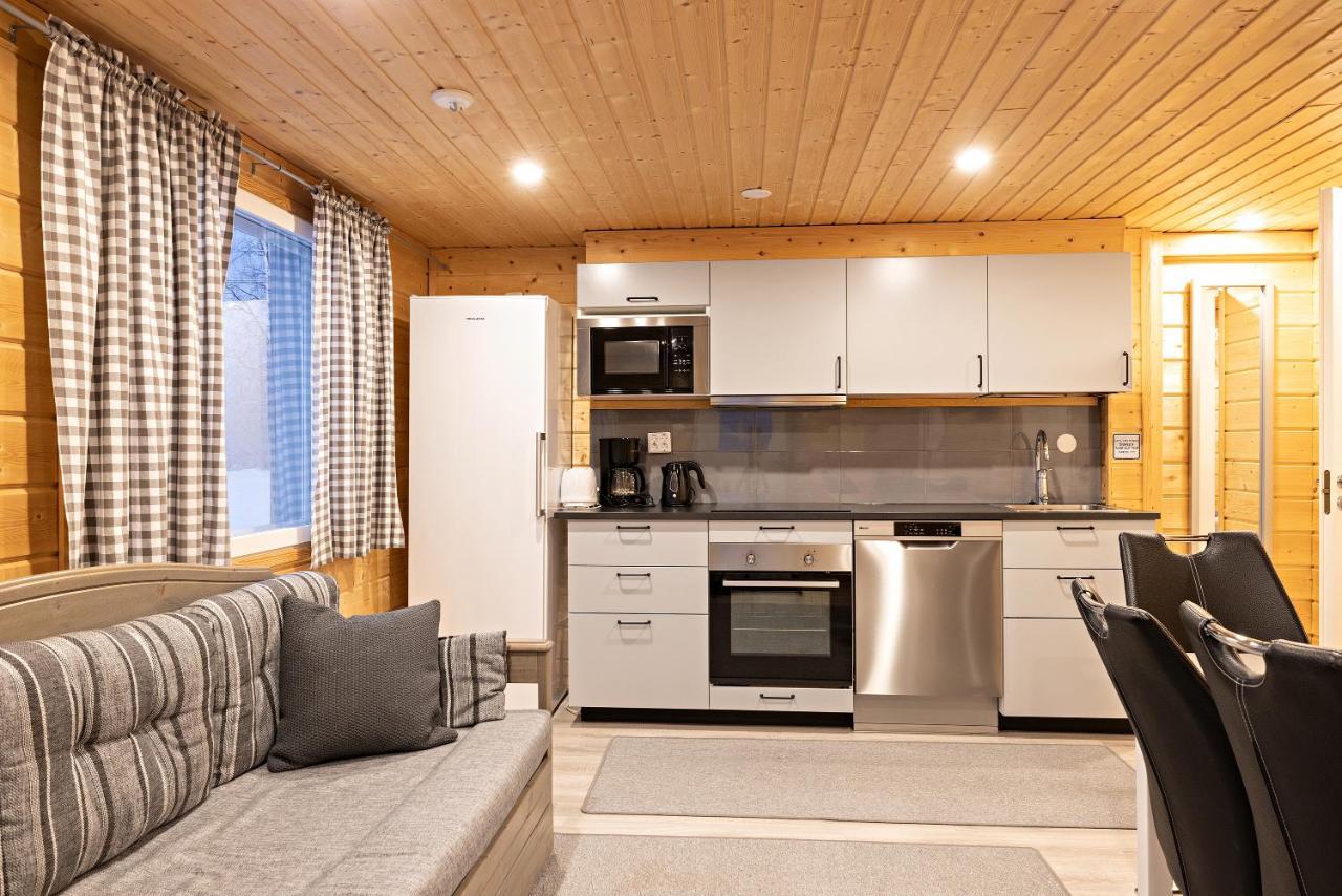 Arctic River Resort Ivalo Bagian luar foto