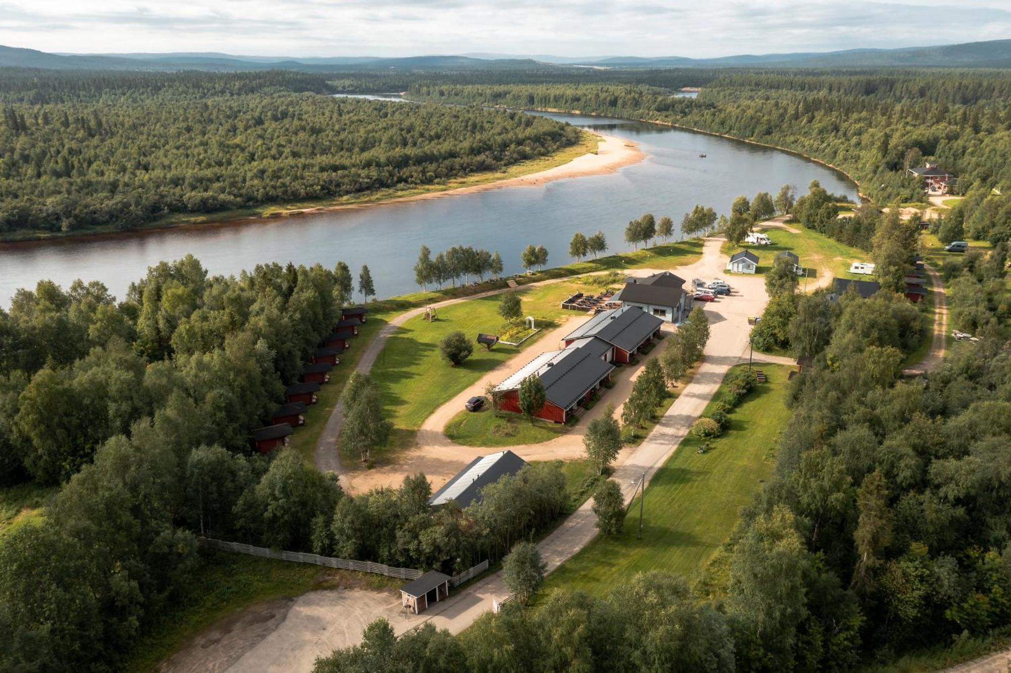 Arctic River Resort Ivalo Bagian luar foto