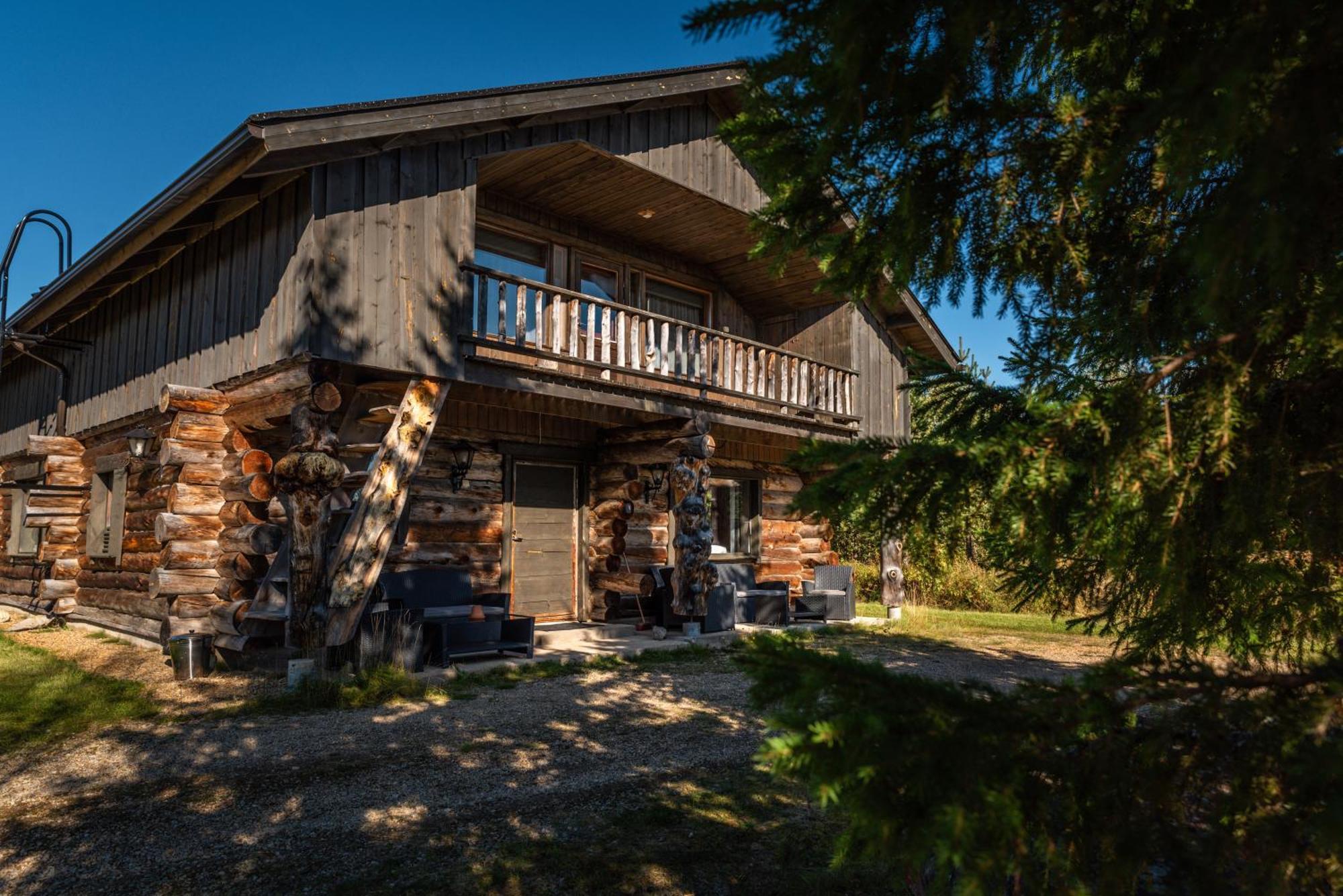 Arctic River Resort Ivalo Bagian luar foto